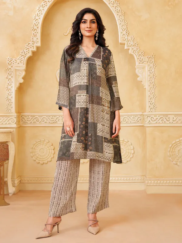 Cream and grey silk printed salwar suit