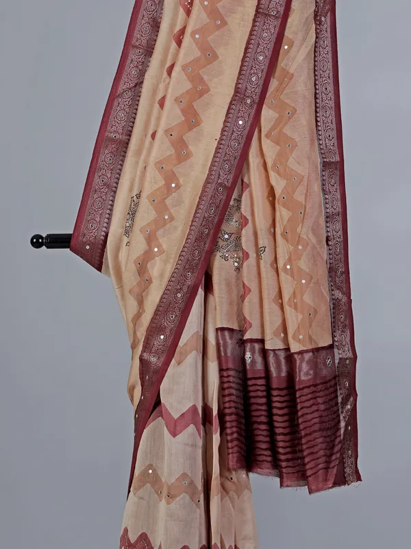 Cream and wine cotton silk saree with zigzag weaving