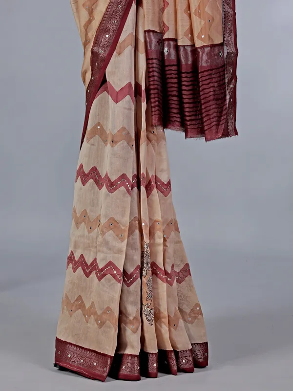 Cream and wine cotton silk saree with zigzag weaving