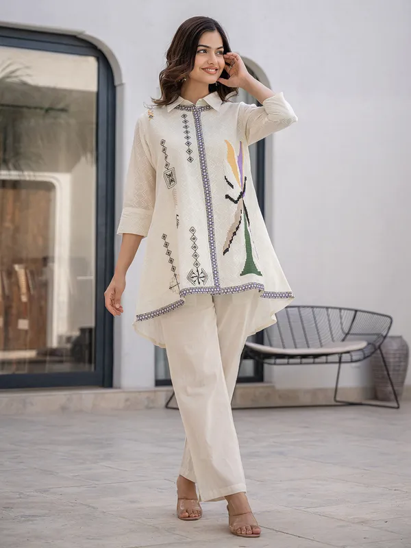 Cream cotton co ord set with embroidery and thread work