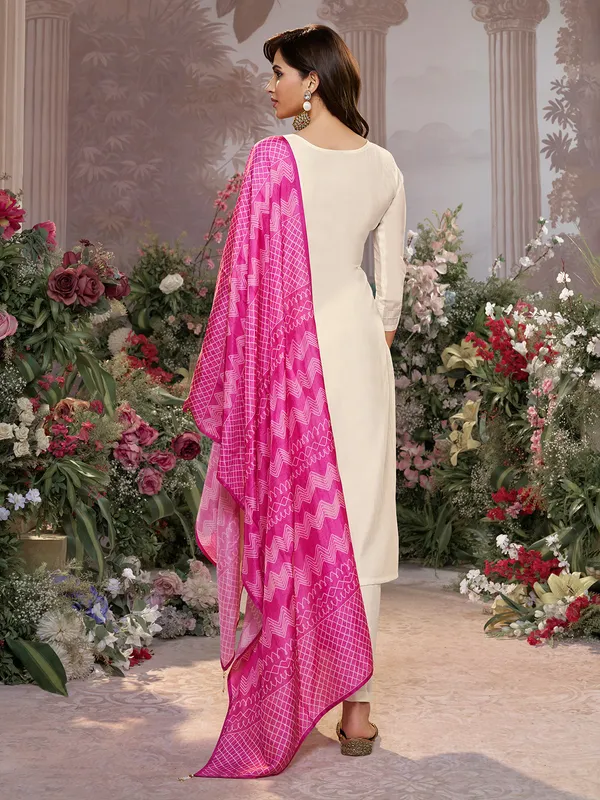 Cream cotton silk kurti set with pink dupatta