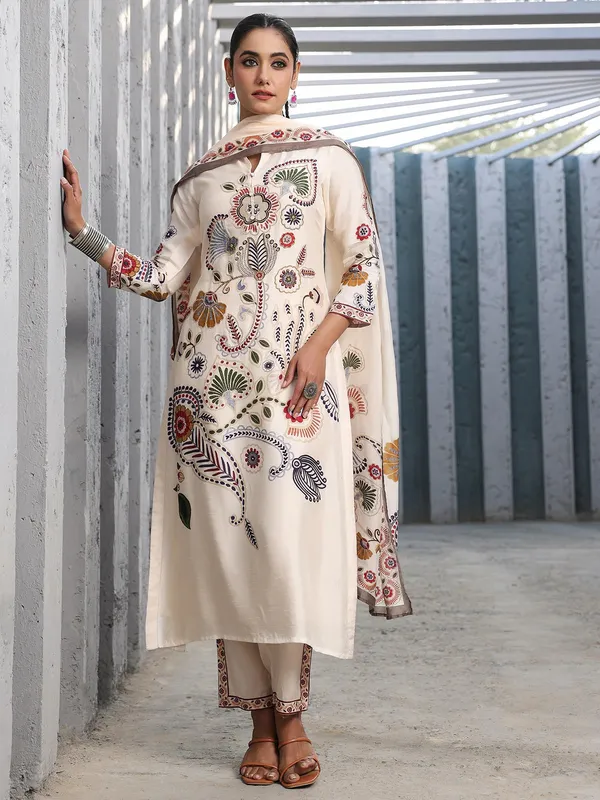 Cream dola silk kurti set with print
