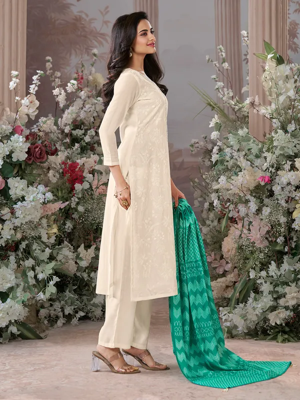 Cream embroidered cotton silk kurti set with green dupatta