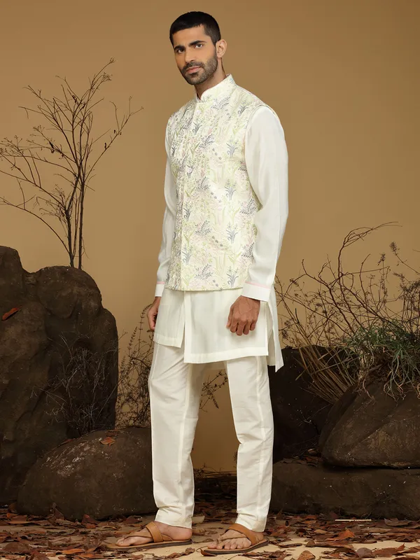 Cream embroidery waistcoat set for wedding