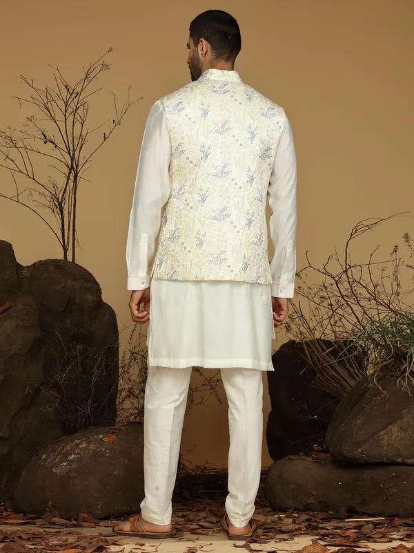 Cream embroidery waistcoat set for wedding