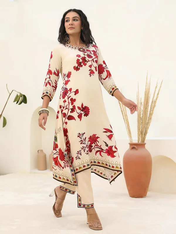 Cream printed kurti set in crepe