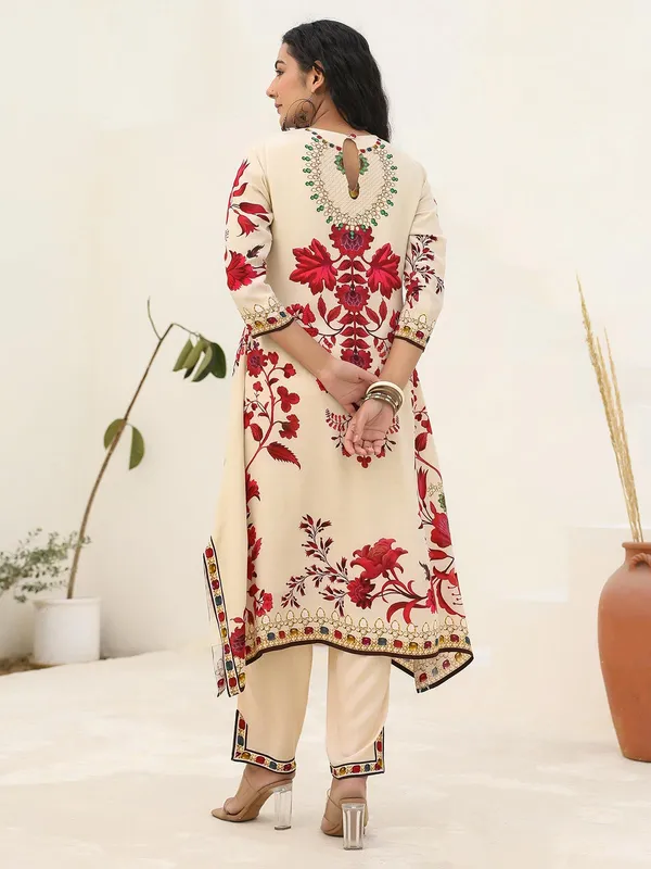 Cream printed kurti set in crepe