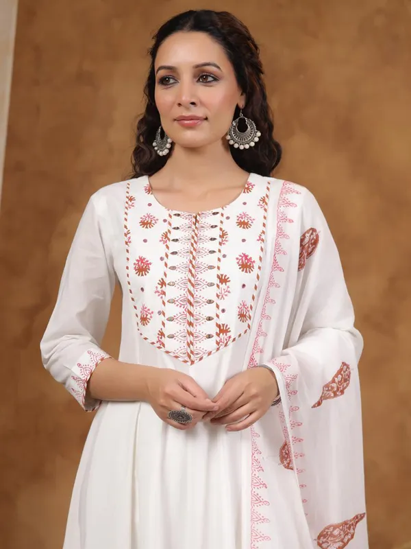 Cream printed soft cotton kurti set with dupatta