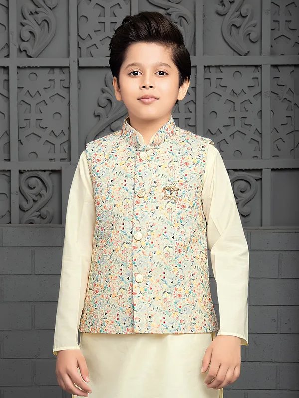 Cream printed waistcoat set in silk
