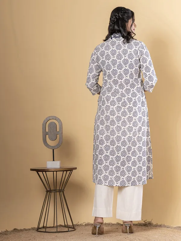 Cream printed women kurti set in cotton silk