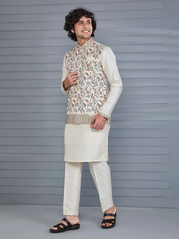 Cream silk embroidered work waistcoat set