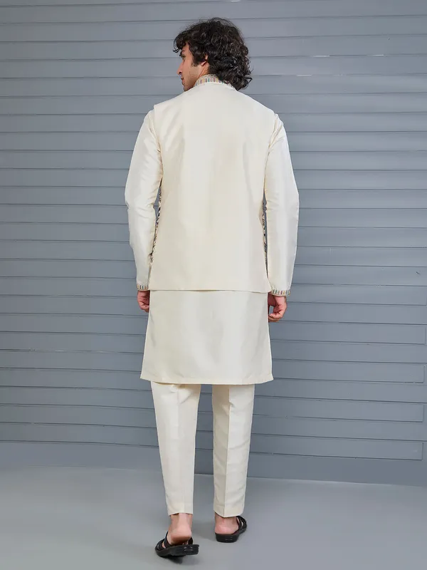 Cream silk embroidered work waistcoat set