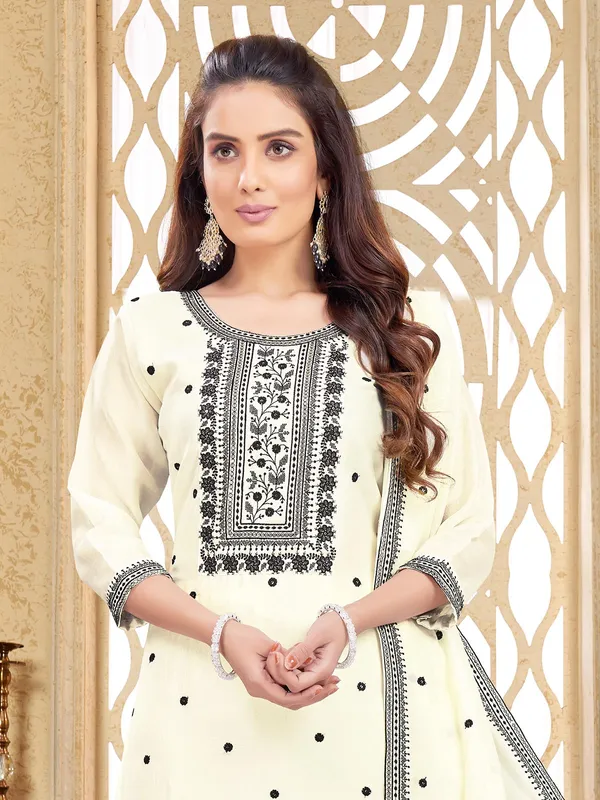 Cream silk festive wear salwar suit