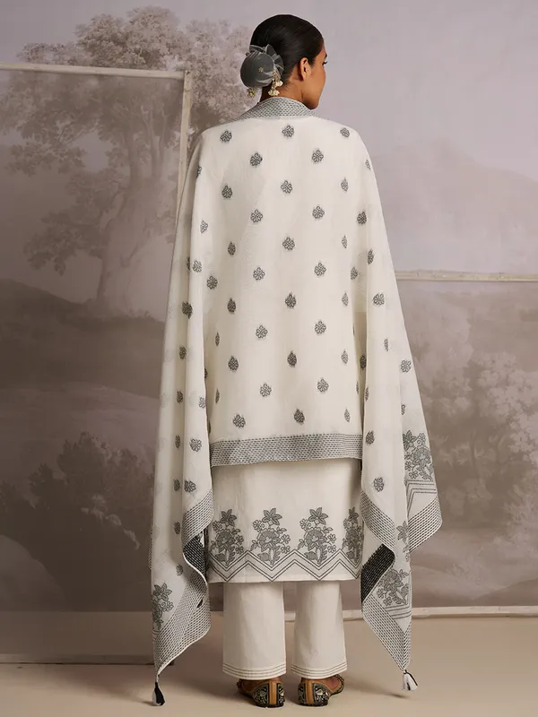 Cream silk kurti set in printed