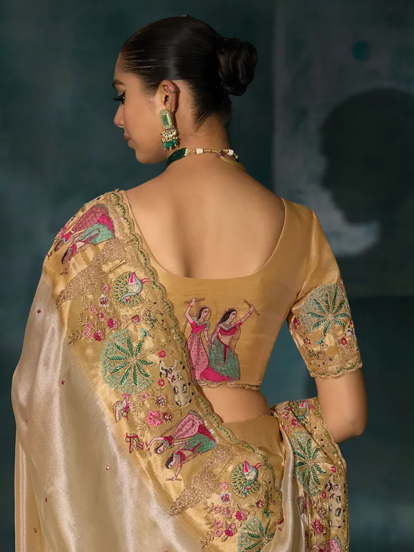 Cream silk saree for elegant wedding wear
