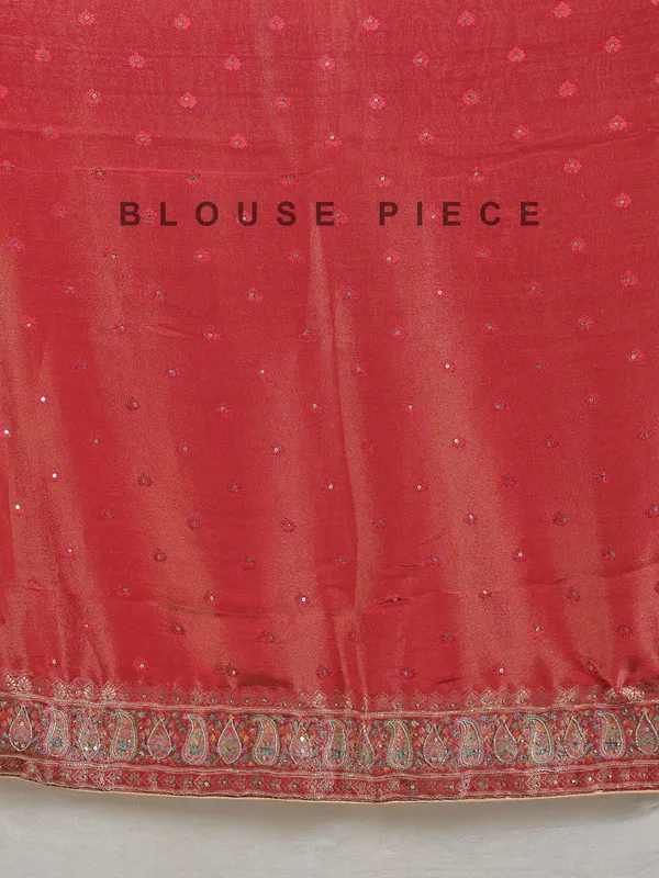 Cream silk saree with lustrous zari craftsmanship