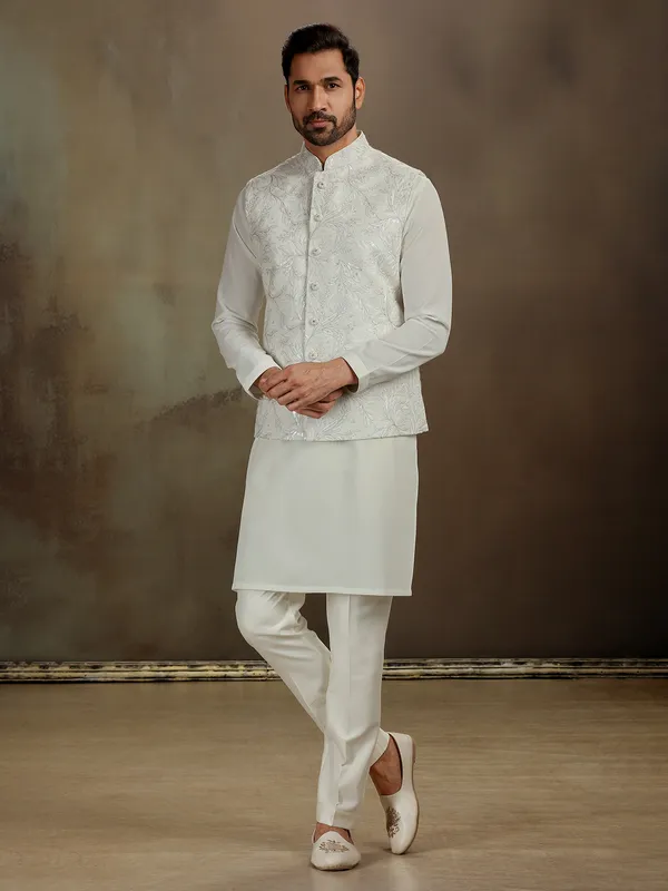 Cream silk thread work waistcoat set for men