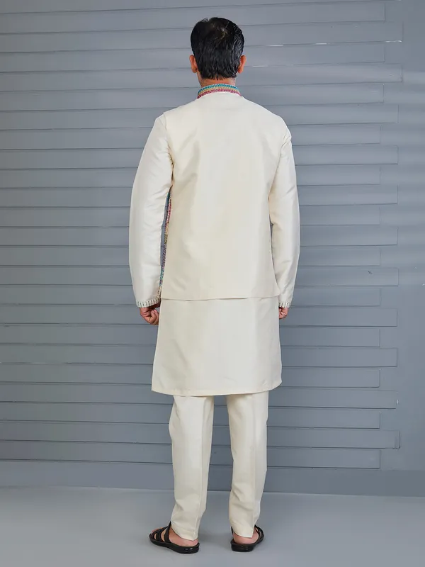 Cream silk thread work waistcoat set for wedding wear