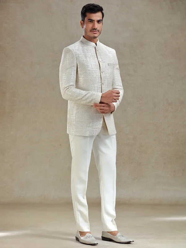 Cream textured jodhpuri set in jute fabric