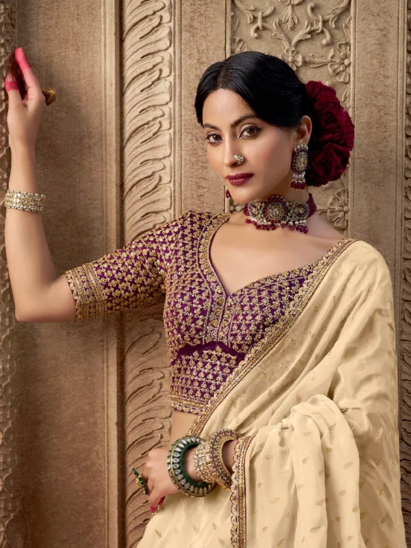 Cream viscose crepe silk saree