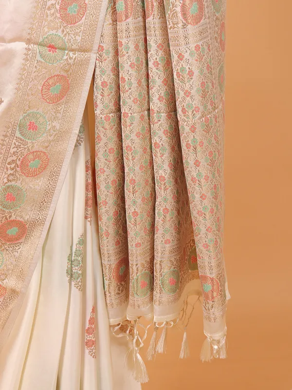 Cream wedding wear saree in silk