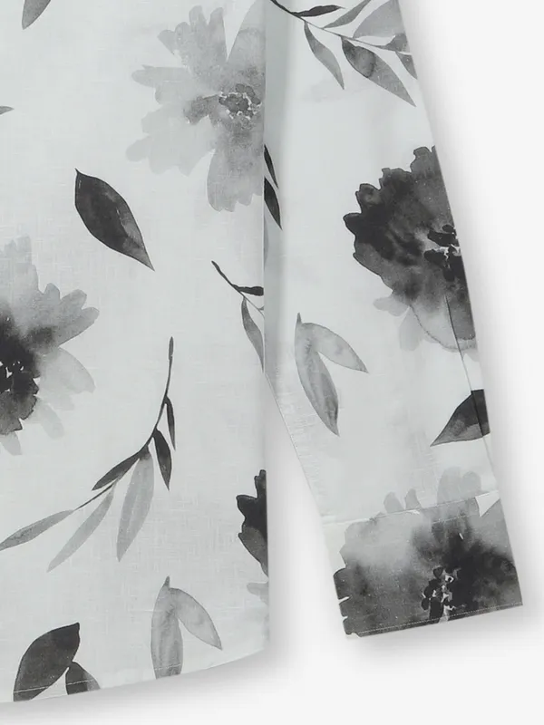 CRIMSOUNE CLUB printed white shirt