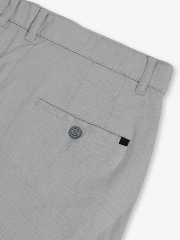 CRIMSOUNE CLUB solid urban fit grey cotton trouser for men