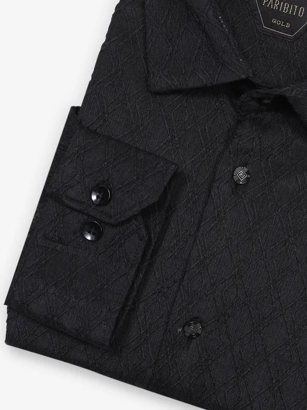 Cunning black party shirt in textured cotton