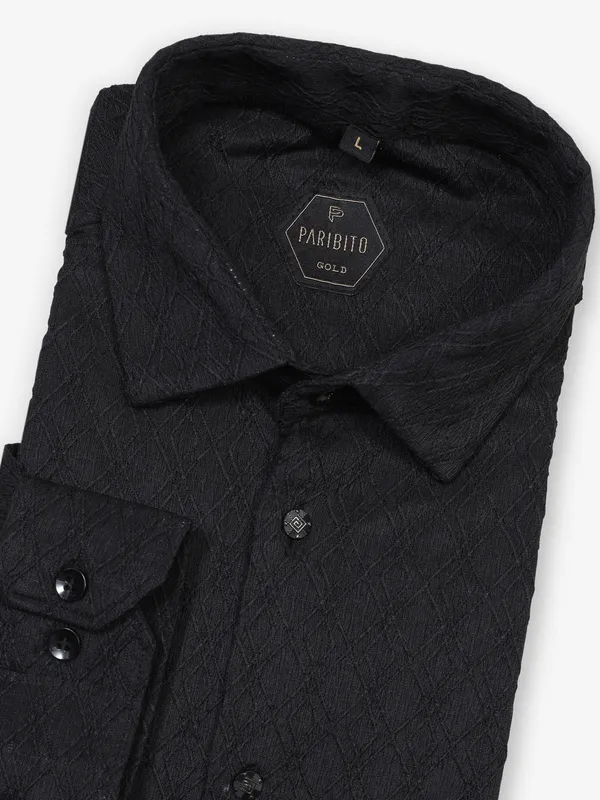 Cunning black party shirt in textured cotton