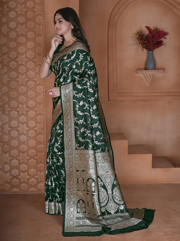 Dark green silk saree for wedding wear