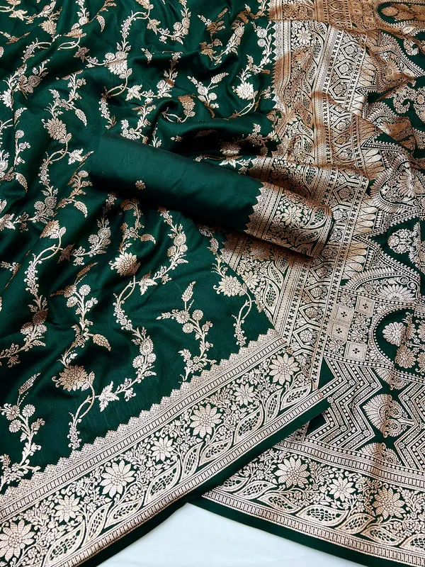 Dark green silk saree for wedding wear