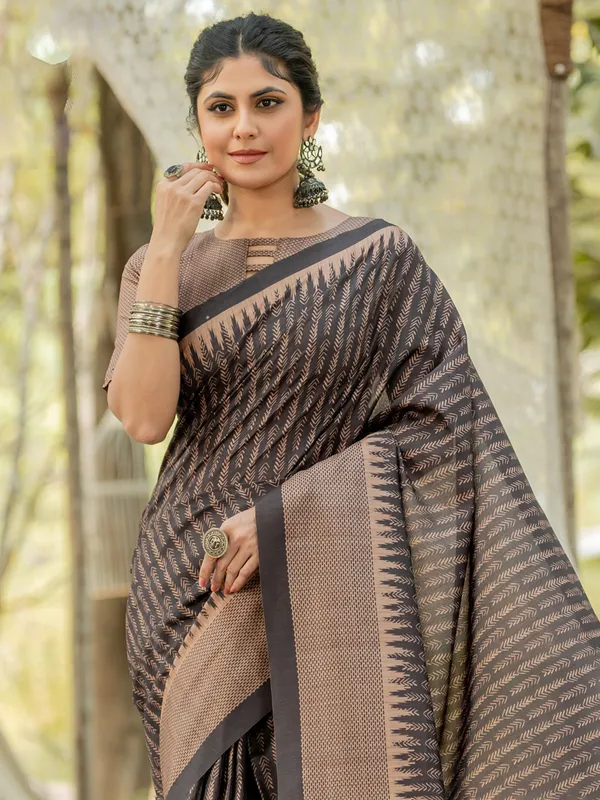 Dark grey kozi silk saree with prints