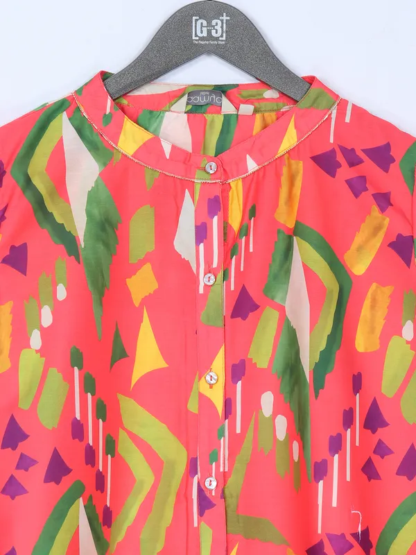 Dark pink crepe printed top