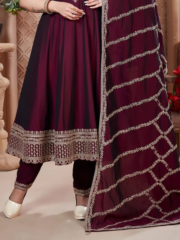 Dark purple sleeveless festive salwar suit