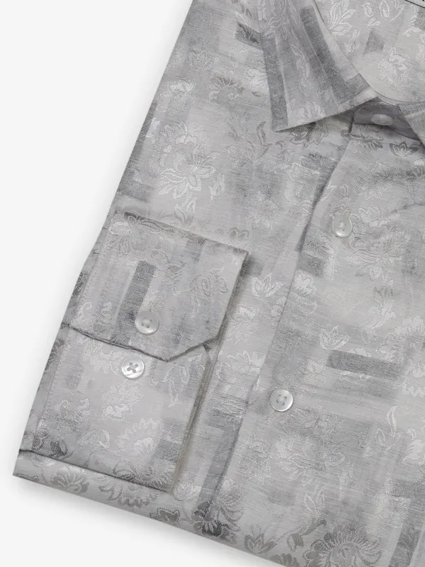 Dashing grey cotton shirt for party wear