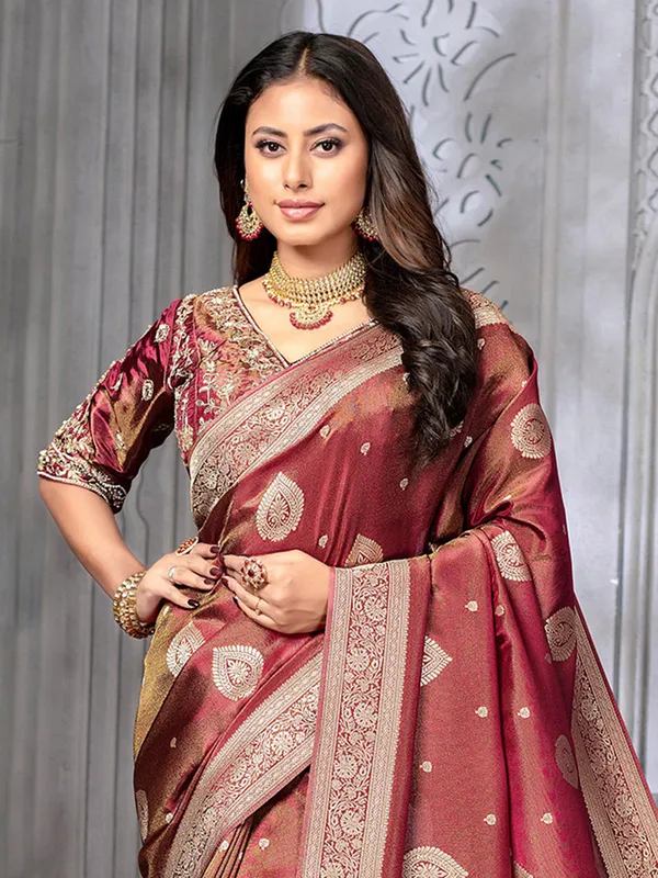 Dazzling brown tissue silk saree