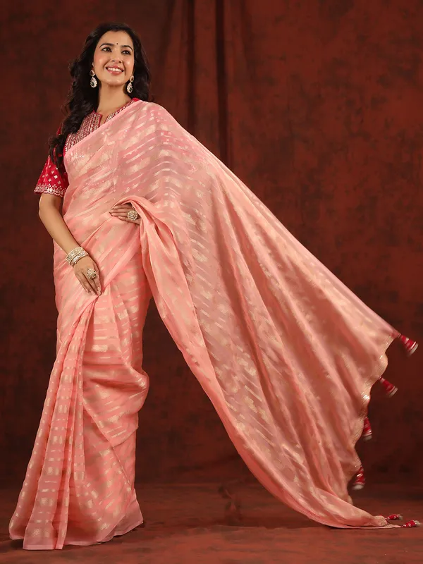 Dazzling pink organza saree