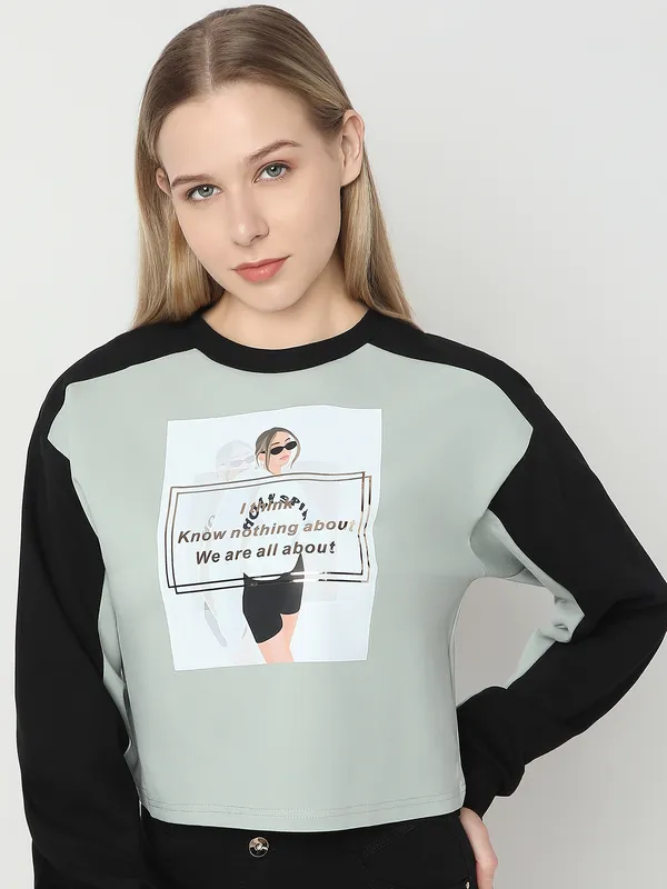 DEAL balck and bottle green woollen t-shirt