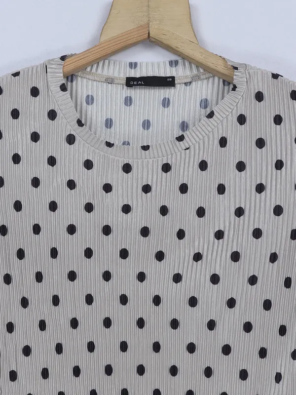 Deal beige casual lycra top in printed