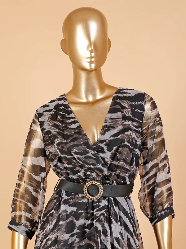 Deal black animal printed dress