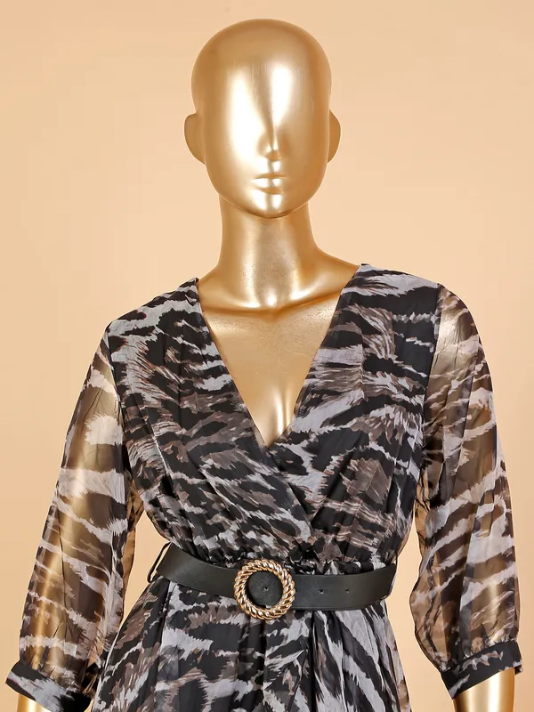 Deal black animal printed dress