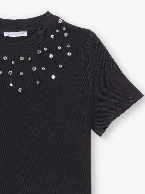 DEAL black cotton crop top for women
