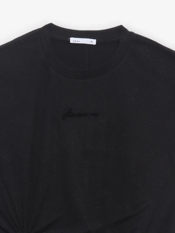 DEAL black cotton round neck crop top