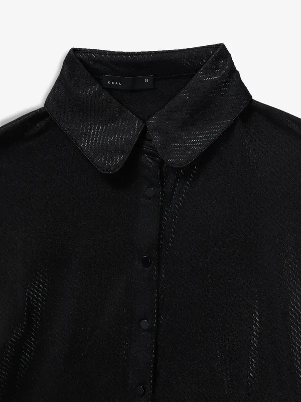 DEAL black cotton silk crop shirt