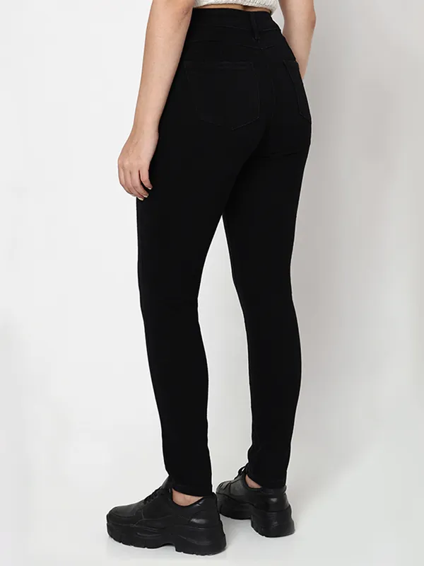 Deal black solid jeans