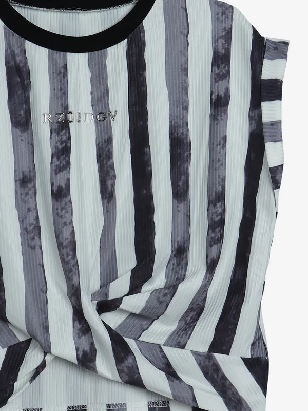 DEAL black stripe casual top