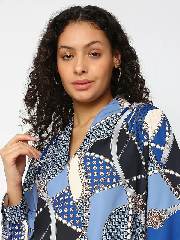 Deal blue printed satin casual top