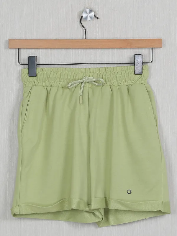 Deal casual wear cotton women shorts in pista green