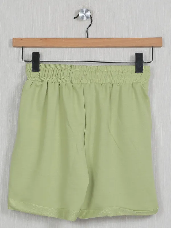 Deal casual wear cotton women shorts in pista green