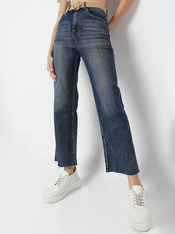 Deal dark blue jeans in washed